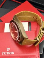 Tudor Heritage Black Bay Bronze 43 mm Full Set, automático. - Imagen 5
