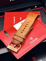 Tudor Heritage Black Bay Bronze 43 mm Full Set, automático. - Imagen 11