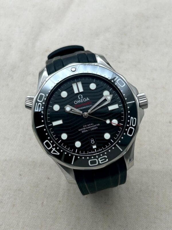 Omega Seamaster Diver 300M 42 mm Co-Axial Master Chronometer Black Dial, automático. - Imagen 1