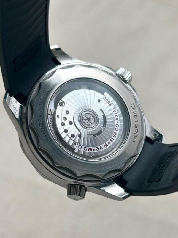 Omega Seamaster Diver 300M 42 mm Co-Axial Master Chronometer Black Dial, automático. - Imagen 5