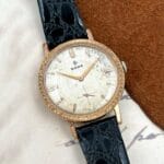 Rado De Luxe 1960 "Bark Finish" Manual, a cuerda.