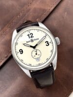 Bell & Ross Vintage 123 "Egg Shell" Sub-Second 38 mm 100M, automático.