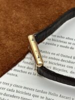 Cartier Tank Vermeil “Burgundy” Small 20 x 28 mm, a cuerda. - Imagen 4