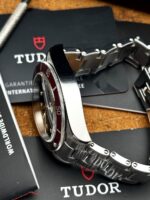 Tudor Black Bay Heritage 41 mm Red Bezel 79230R 2020 FULL SET, automático. - Imagen 4