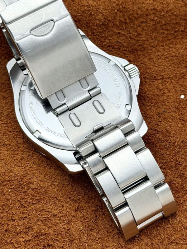 Victorinox Swiss Army Maverick GS Black Dial 43 mm 241436, de