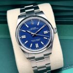 Rolex Oyster Perpetual Med Blue Dial 41 mm 2026 134300 FULL SET, automático.