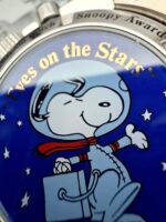 Omega Speedmaster Moonwatch Silver Snoopy Award "First Edition" Apollo 13 Limited Edition, a cuerda. - Imagen 3