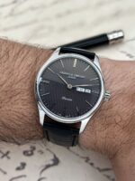 Frederique Constant Classics Grey Dial 40 mm, de cuarzo. - Imagen 2