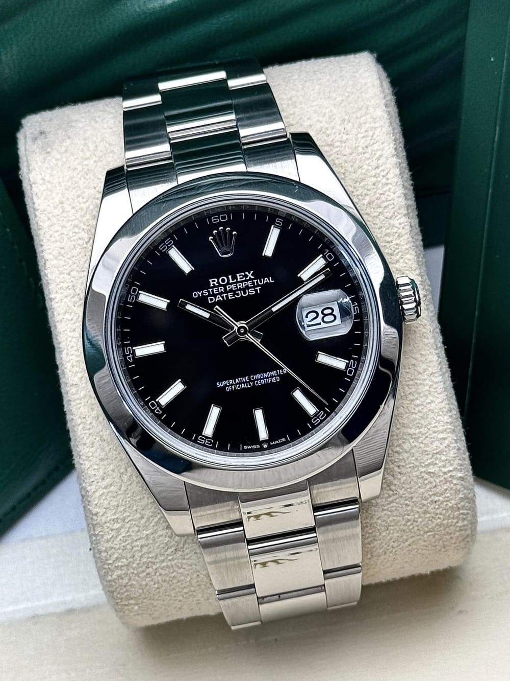 6ddab8ea-c3f4-452e-b95e-dbebf18eb098 Rolex Datejust 41 Black Dial 126300 FULL SET 2023, automático. - Imagen 1