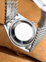 Rolex Datejust 36 mm "Tapestry" Silver Dial Engine Turned Jubilee, automático. - Imagen 6