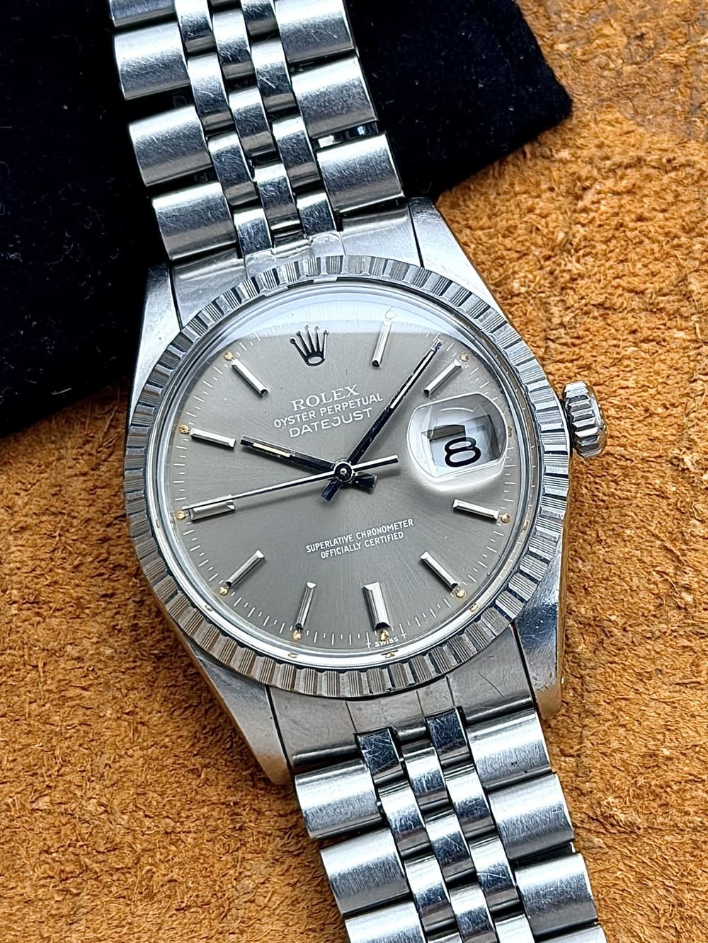 IMG_6523 Rolex Datejust 16030 Grey Dial 36 mm Jubilee Engine Turned Bezel 1980, automático. - Imagen 1