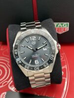 (RESERVADO) TAG Heuer Formula 1 Calibre 5 Automatic Grey Dial 43 mm FULL SET 2026, automático.