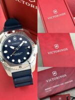 Victorinox Dive Pro Blue Dial 43 mm 241991 FULL SET, de cuarzo - Imagen 9