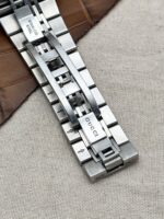 Gucci Coupé Grande Date Black Dial 40 mm YA131305, de cuarzo. - Imagen 5