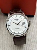 Tissot Luxury Powermatic 80 Silver Dial 41 mm, automático.