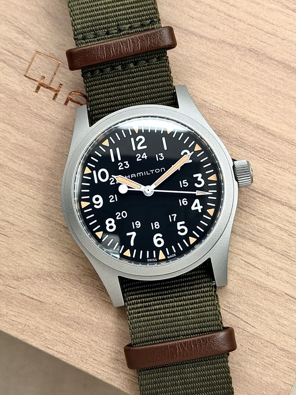 IMG_9800 Hamilton Khaki Field Mechanical 42 mm H695290, a cuerda. - Imagen 1
