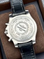 Breitling Avenger Bandit Titanium Chronograph 45 mm E13383, automático. - Imagen 5