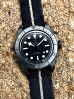 Tudor Black Bay Ceramic M79210CNU, automático.