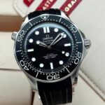 Omega Seamaster Diver 300M Co-Axial Master Chronometer No-Date 42 mm FULL SET 2024, automático.