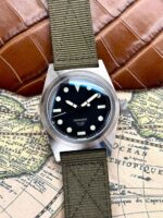 Unimatic Modello Due Classic 300M Black Dial 39 mm UC2, automático.
