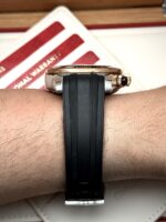 Omega Seamaster Diver 300M 44 mm Chronograph Sedna Gold and Steel FULL SET 2025, automático. - Imagen 7