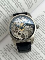 Tissot T-Complication Squelette 43 mm, a cuerda.