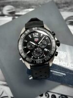 TAG Heuer Formula 1 Chronograph 43 mm, de cuarzo.